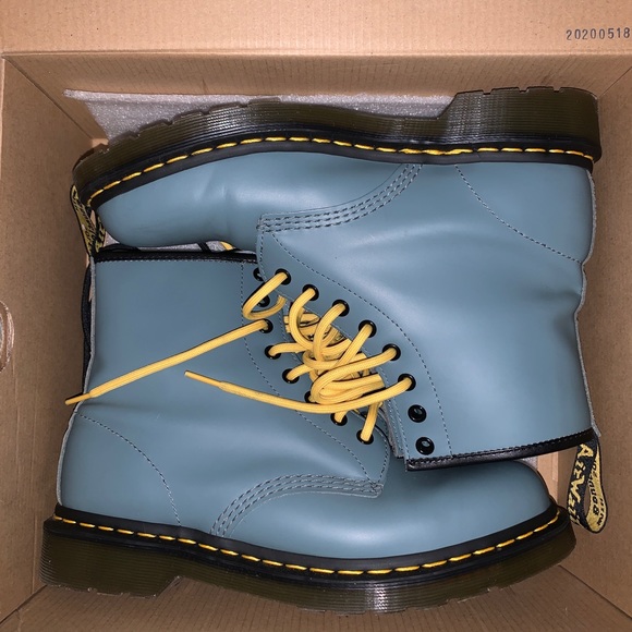 Dr. Martens Shoes - DR MARTENS 1460 SMOOTH LEATHER LACE UP BOOTS